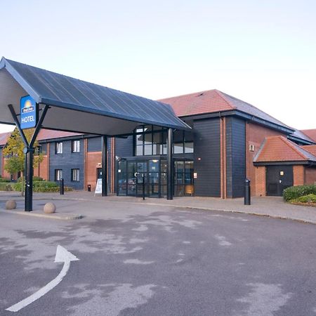 Days Inn Stevenage North Baldock Eksteriør billede